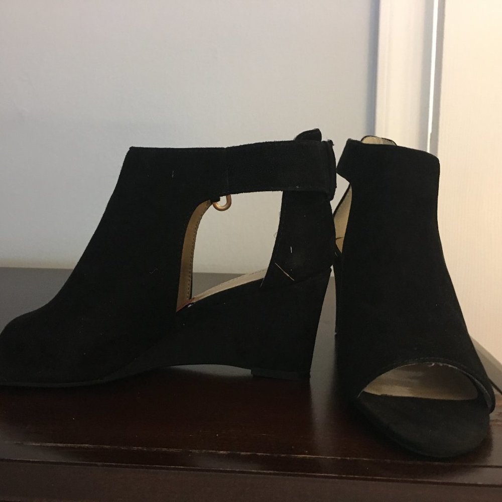 NEW VITADINNI WEDGES WITH PEEP TOE